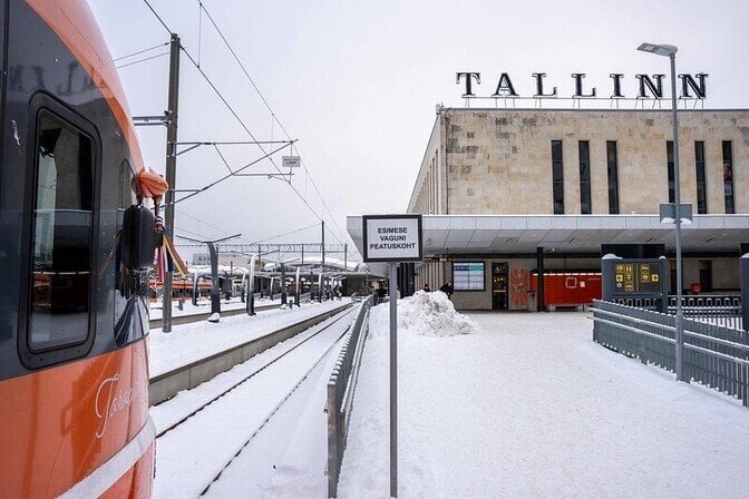 タリンは首都住民の無料鉄道乗車を継続するために60万ユーロを見つける必要がある