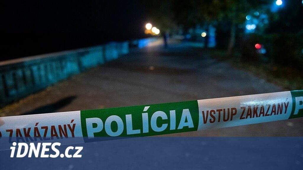 スロバキアのグラマースクールを生徒がナイフで襲撃した。 2名が死亡、数名が負傷 - iDNES.cz