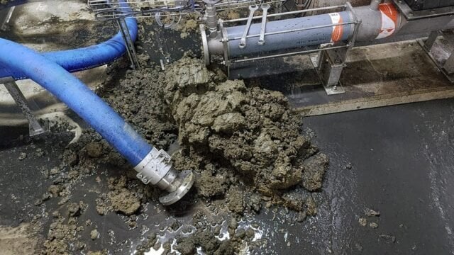 毎年恒例の「脂肪のピーク」が水道委員会に問題を引き起こす：「下水道の汚染が増えている」
