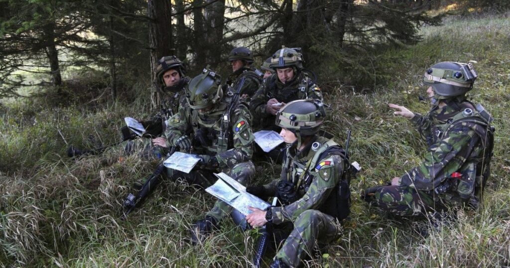 ルーマニアは世界最強の軍隊ランキングで10位下がった。