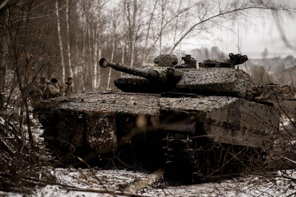 ウクライナ軍第21独立機械化旅団所属のスウェーデン製CV90歩兵戦闘車(IFV)。