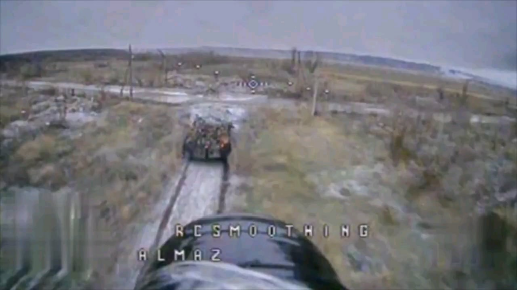 ウクライナの無人機が兵士のグループを乗せたロシアのBMP-2に衝突した。ドネツク州、2025 年 1 月
