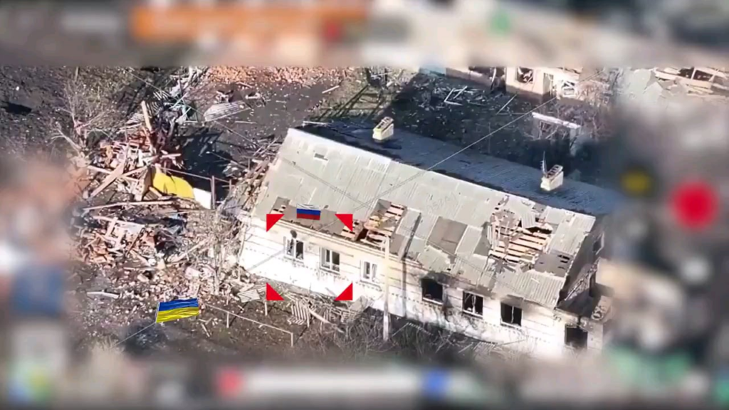 NSFW：第61機械化旅団のウクライナ兵士は、小火器の射撃と攻撃用無人機の助けを借りて、クルスク地域におけるロシア歩兵の大規模な攻撃を撃退した。 2025年1月