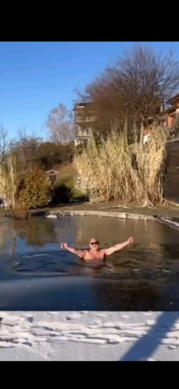 大晦日後に舌が重くなったら [BRUTALST NSFW]