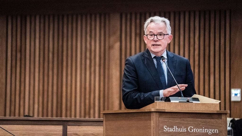 大臣、攻撃的な行為を受けてフローニンゲン市長に最後通告を発令