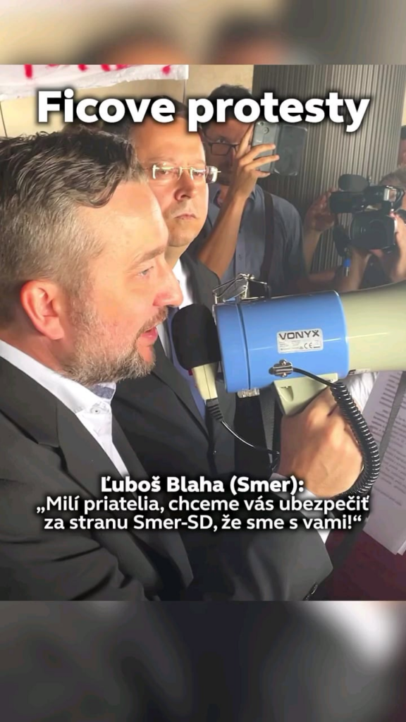 フラノルカ氏は政府の建物を占拠することで反対派を権力に引き入れようと計画している。彼は、これらが実際には彼らの計画であることを付け加えるのを忘れた。