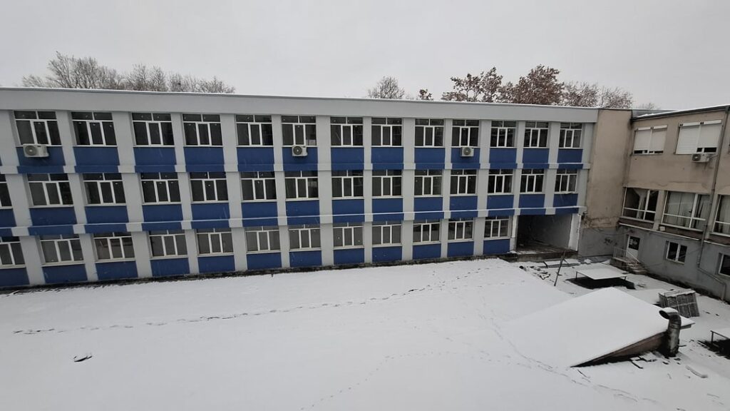 プロフディフの雪