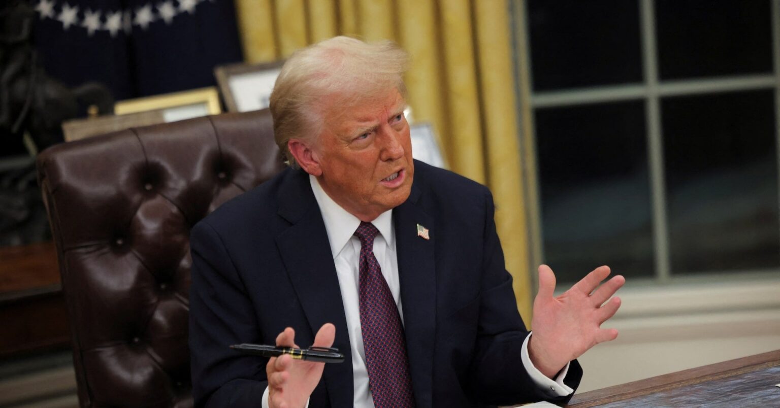 トランプ氏、不法移民の流入阻止で大統領令 国家非常事態宣言