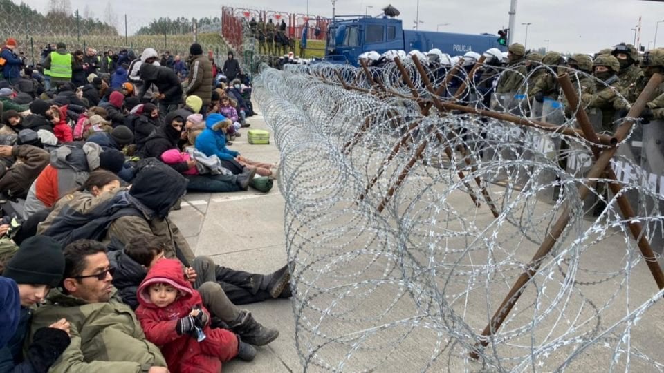 ベラルーシがどのようにしてEU国境での移民危機を促進したかを示す秘密録音：ベラルーシ高官が国境警備隊に対し、国境を越えてEUに入ろうとする移民には目をつぶるように指示していたことが秘密録音で明らかになった。