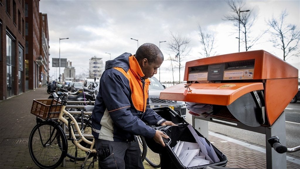PostNL は数百万ドルを節約するために、日中はメールボックスを空にします