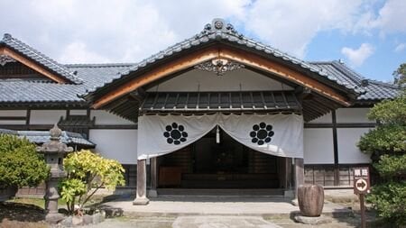 日本のエリート層に「武士の姓」が多いという衝撃 身分を固定化する「社会的流動性」の低さとは