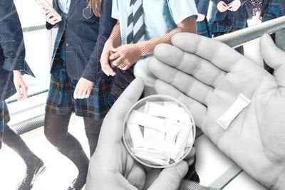 「それらを検出することはほぼ不可能」 – 学校は「中毒性の高い」ニコチンパウチの傾向について警告を発する