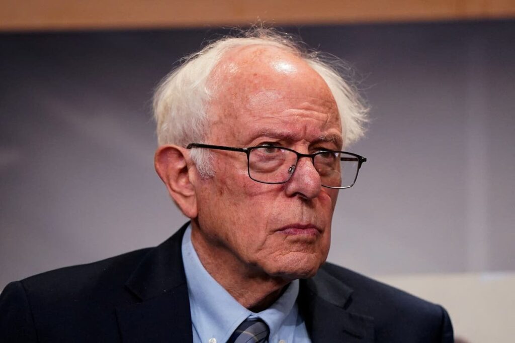 バーニー・サンダース氏、マスク氏がH-1Bビザで安価な移民労働力を求めていると非難