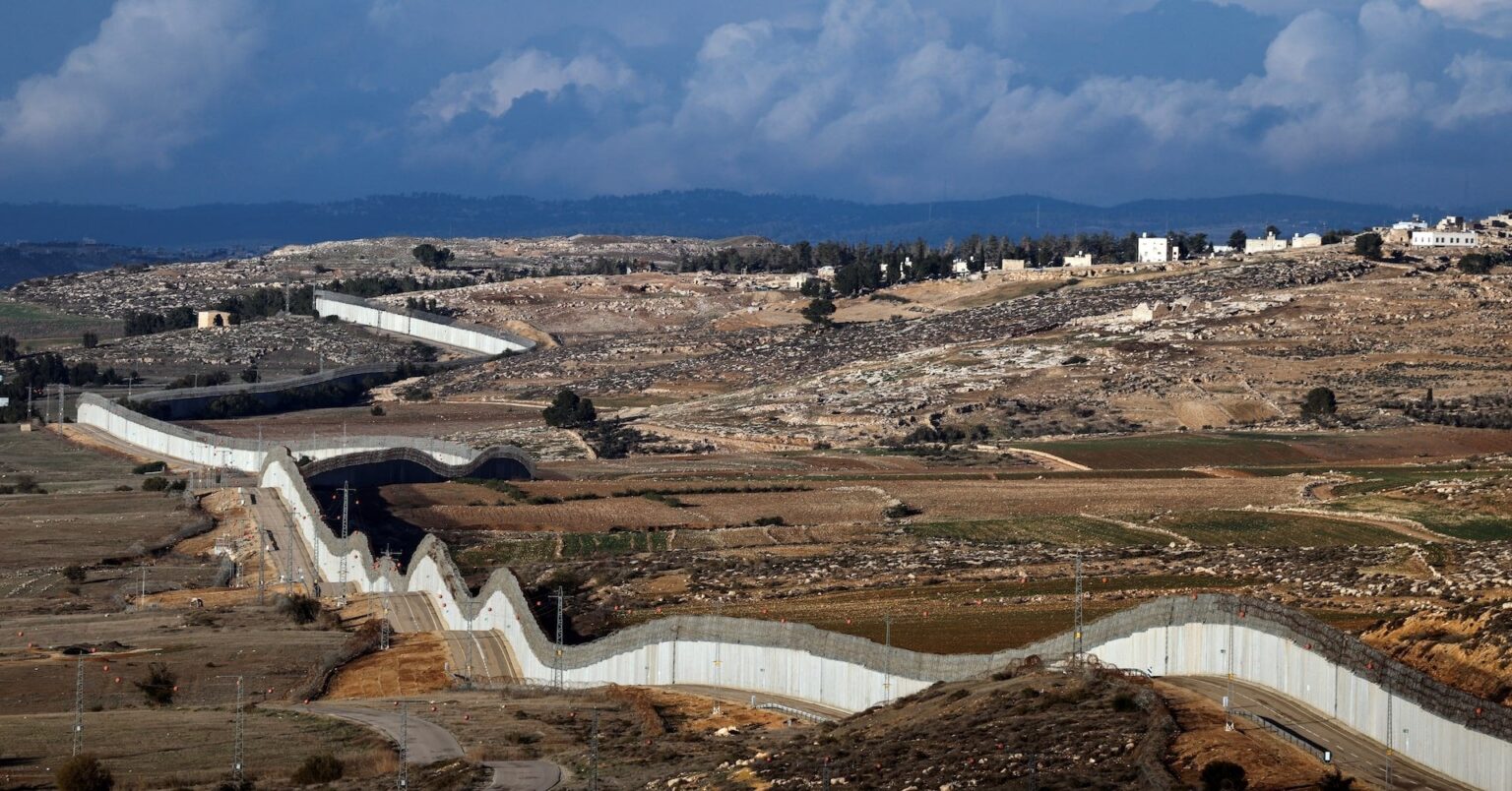 イスラエル軍、ジェニンで大規模作戦3日目 住民に避難指示か