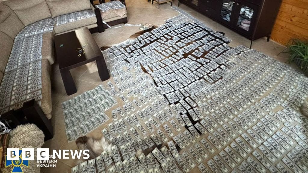 ウクライナ軍主任精神科医、100万ドルの汚職容疑で逮捕