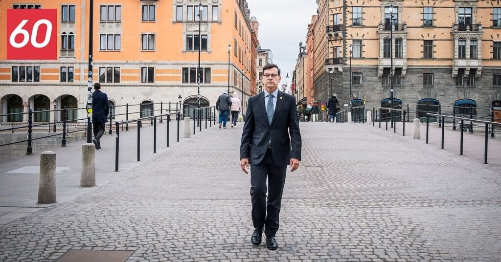 ランダーホルム氏に対するM批判：首相との関係を理由に公に批判する勇気はない