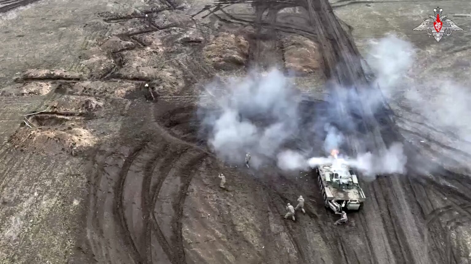 ウクライナはロシアの空軍基地、マイクロチップ工場、警察本部、石油ハブを襲ったばかり