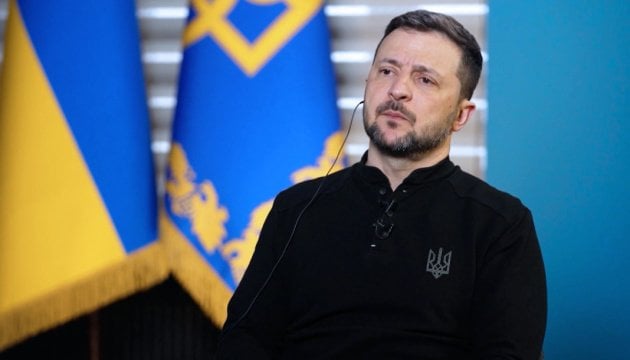 ゼレンスキー氏、インタビューにロシア語で応じない理由を説明