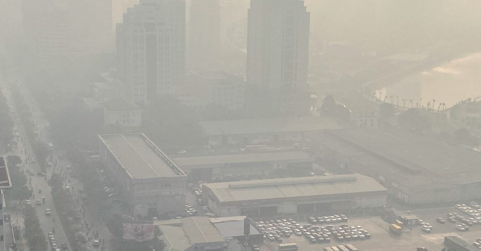 ハノイは大気質が世界で最悪の都市であると宣言した
