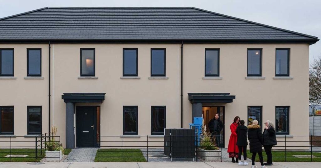 アイルランドの3Dプリントで手頃な価格の住宅プロジェクト：「従来の方法より35％早く完了」