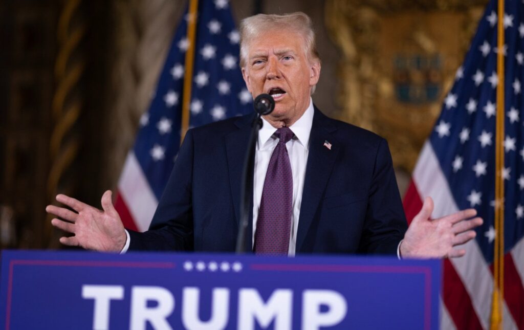 トランプ大統領の洗脳が新たに始まる |新年も同じメディア戦略: トランプ大統領の最も危険で極端な考えを「荒らし」、さらには「ブランディング」として軽視する。