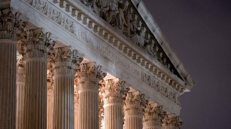 ロバーツ氏、トランプ大統領との緊張が高まる中、最高裁判所の判決を無視しないよう警告