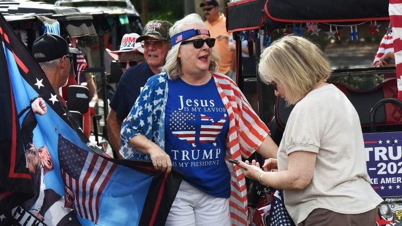 白人のキリスト教至上主義者たちは、トランプ大統領の二期目に自分たちのイメージに合わせてアメリカを作り変える用意がある、と著者が語る