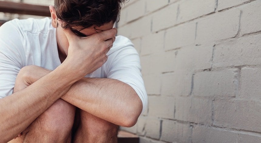 性的暴力。少年や男性からの助けを求める声が増えている