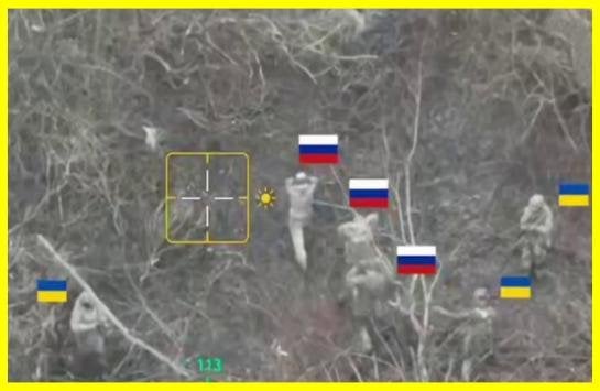 特別作戦中、最近非武装のウクライナ兵を射殺したロシア海兵隊員も粛清され、捕虜となった。