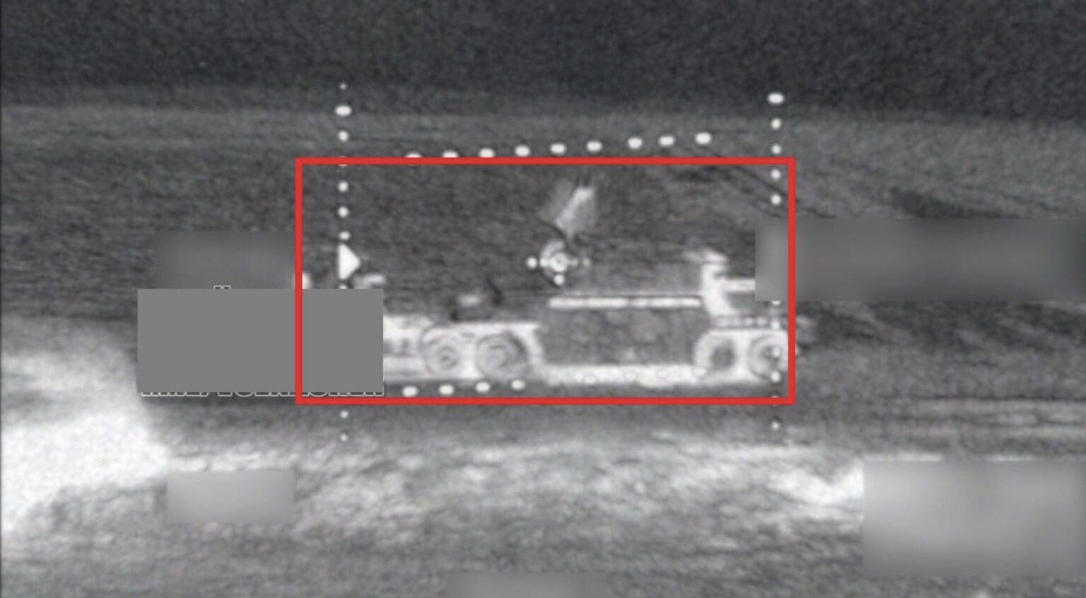 ロシア軍が北朝鮮の防空を誤って破壊し、ロシアへの秘密軍事納品を暴露した。ロシアのFPV無人機が、クルスク地域で北朝鮮の短距離防空システム、Tor-M2システムに相当するポンゲM-2020を攻撃した。