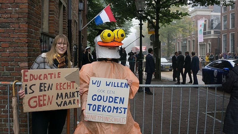 rozemarijnは学士号しかないため、「故障生成」の他の20,000人の学生と同様に、補償に対する権利はありません。