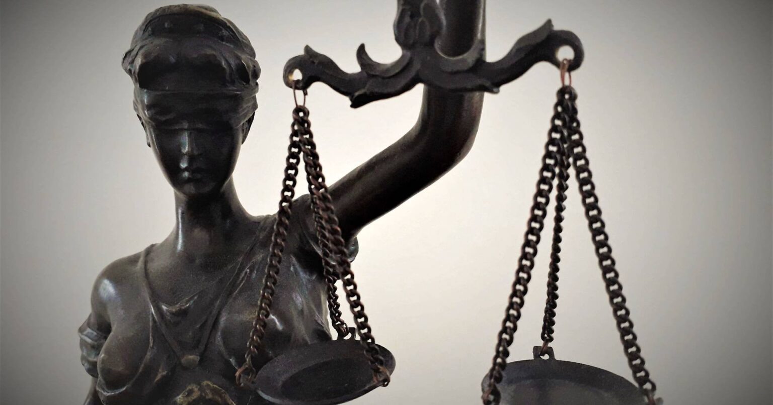 性行為1件につき25レアルの支払い：裁判官顧問が未成年者6人の買春に訴えた疑い