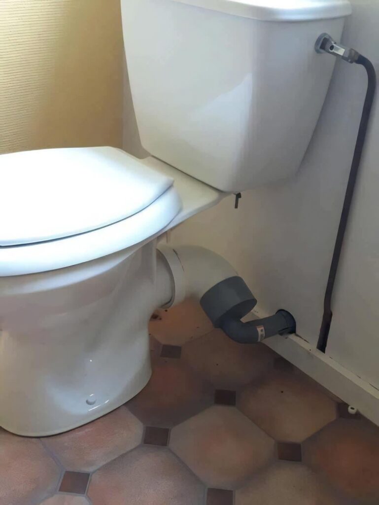 トイレ設置サービスを行っております