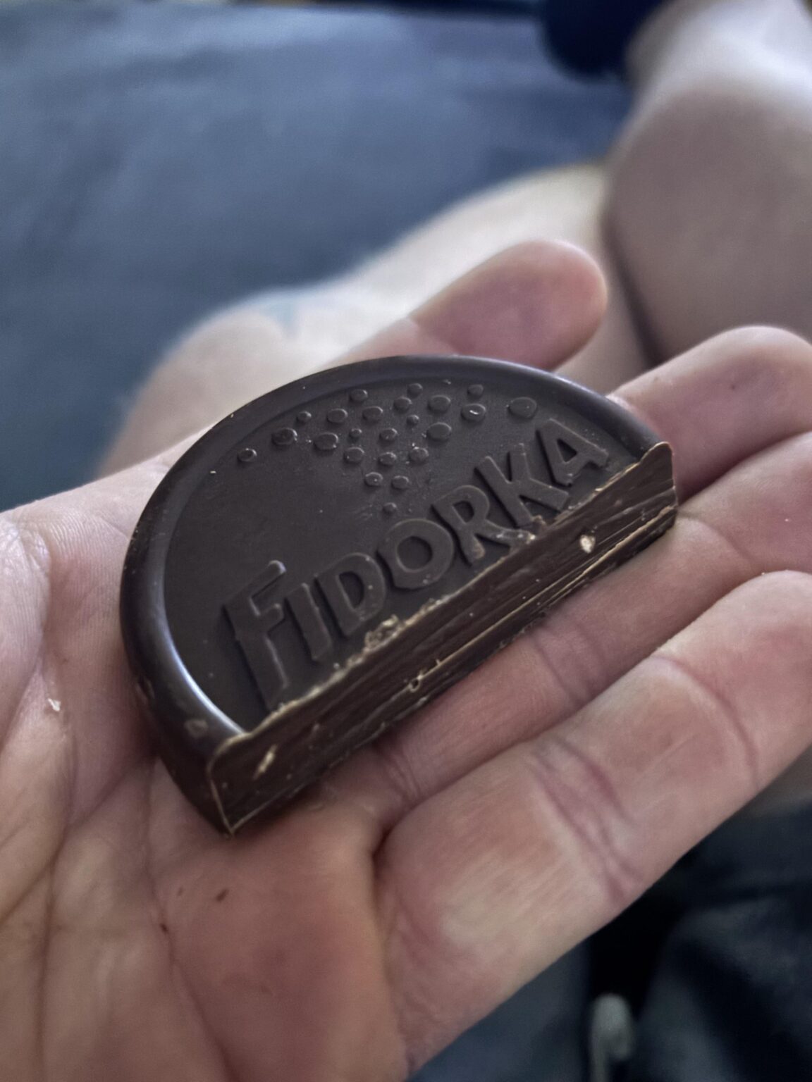 私のフィドルカはただのチョコレートです