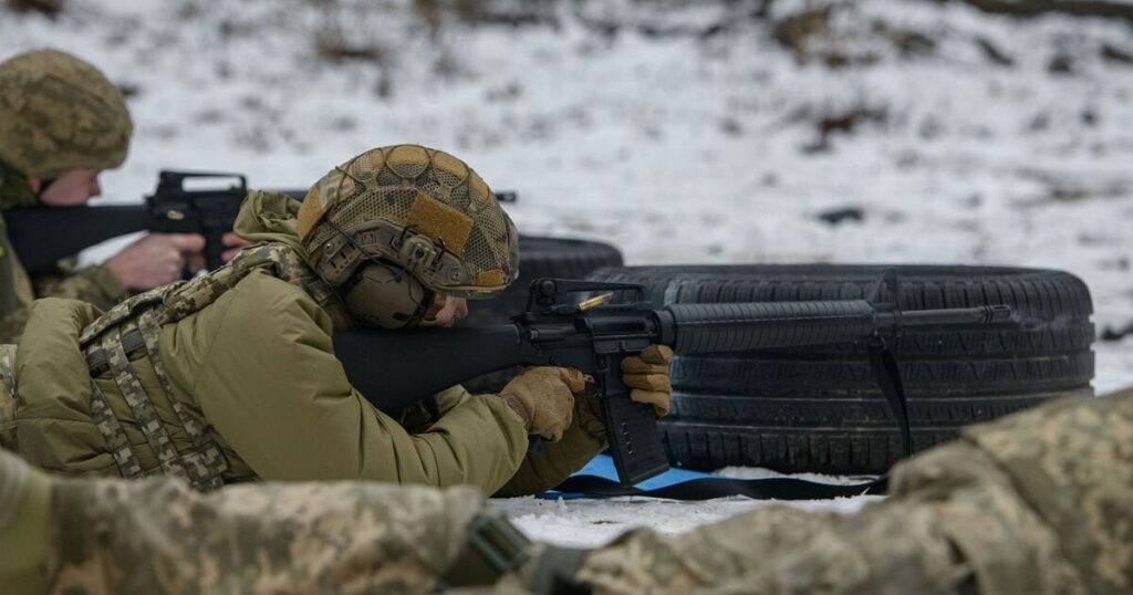 死者数が急増する中、プーチン軍は非武装の「ラクダ」兵士を戦闘に送り込む