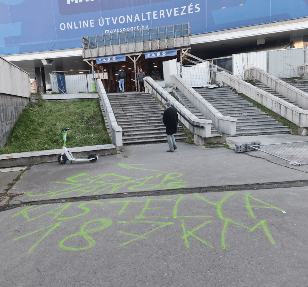 一方、Déli pályauudvar では