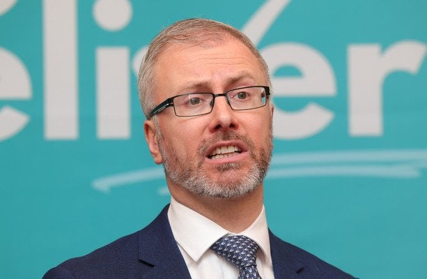 ロデリック・オゴーマン氏、新政府への「嫌がらせ」に関するコメントは「冗談」だったと語る