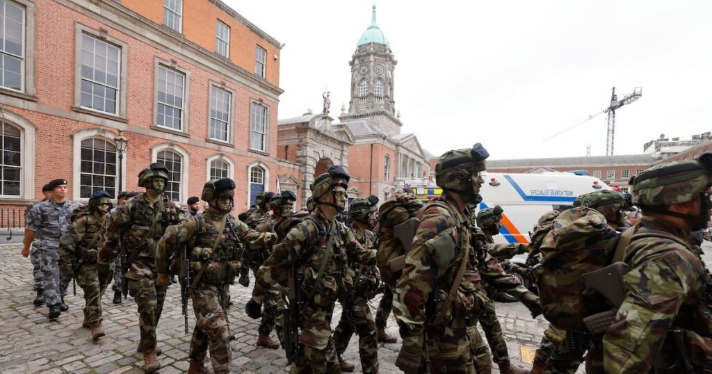 アイルランドの中立性に対する寛容は、フィンランドとスウェーデンがNATOに加わったときに下がる可能性がある、と大臣は語った