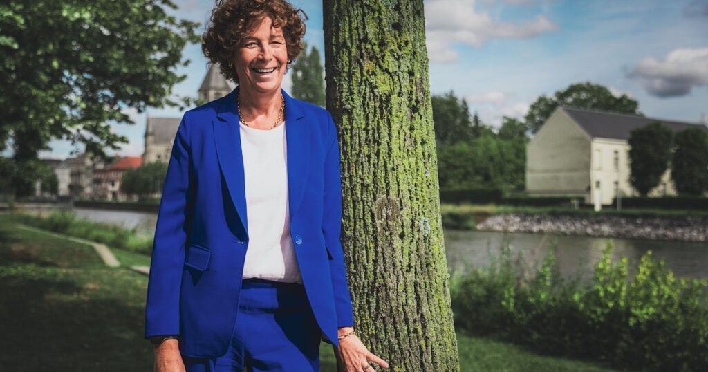 ペトラ・デ・サッター（グリーン）は政治を止め、ugentの学長として自分自身を適用します