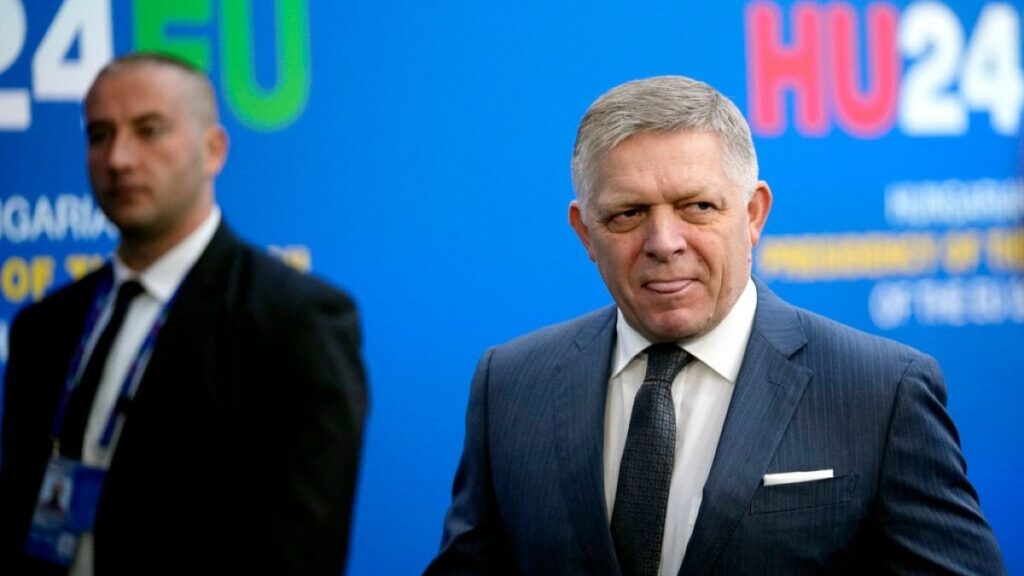 スロバキア、ロシア産ガス供給停止でウクライナ難民への援助を打ち切ると脅す