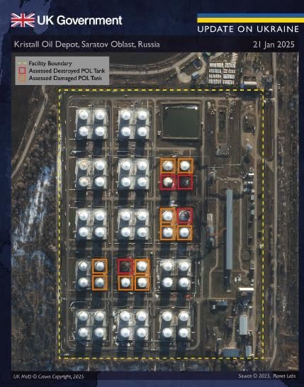 British Intelligence Serviceは、エンゲルスのロシア石油デポの衛星画像をリリースしました。 2つのドローン攻撃の後、4つの燃料タンカーが破壊された後、10が損傷しました。 2025年1月