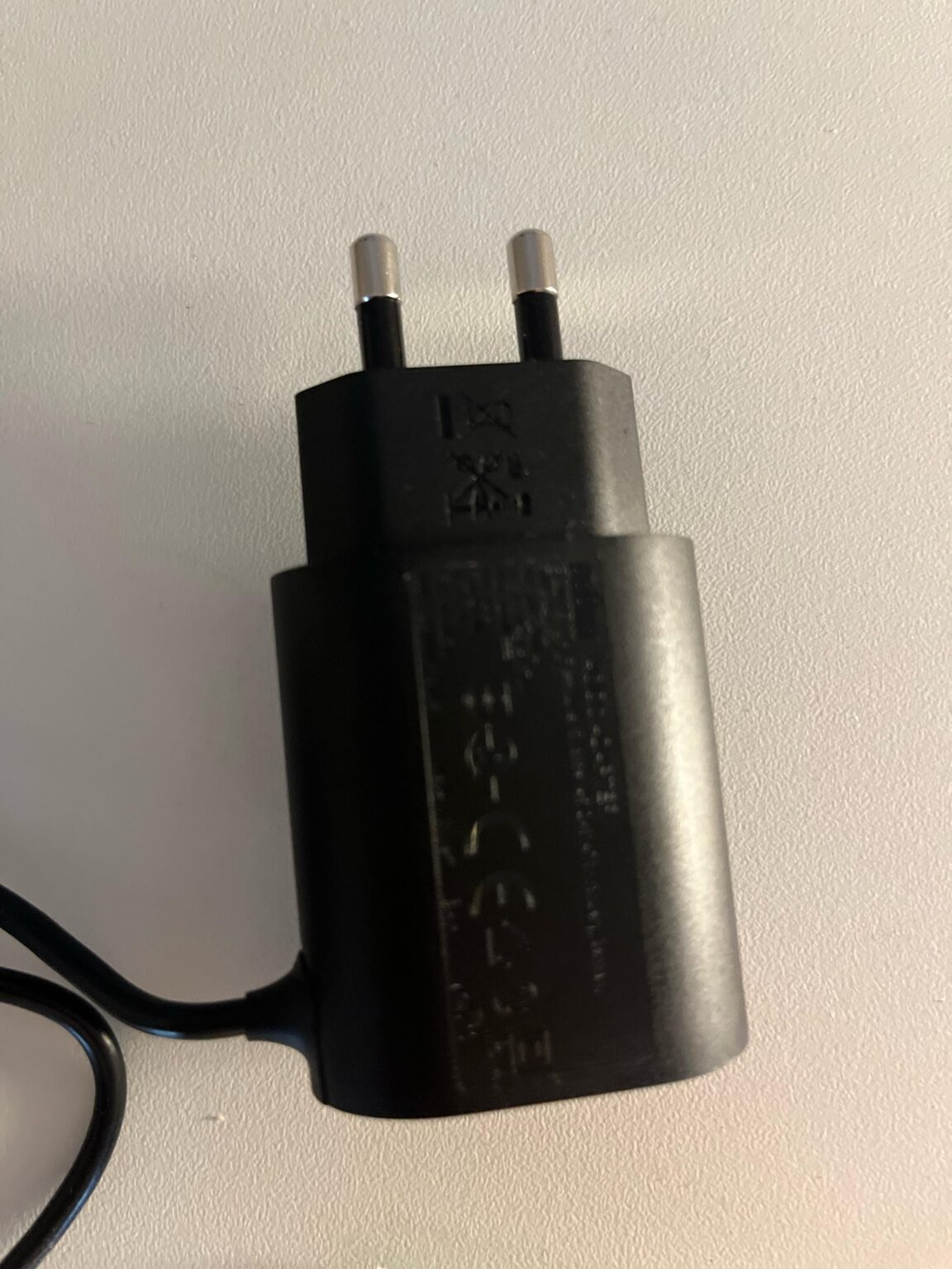 この電気プラグは何の種類ですか?
