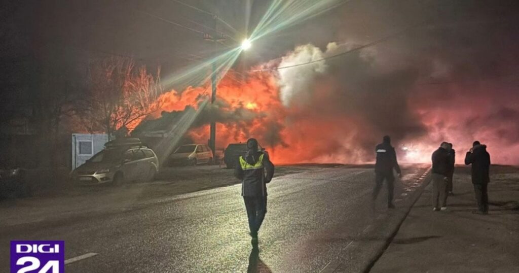 2023年に爆発した旧LPG駅の近くにあるクレベディアでのビデオビデオファイア