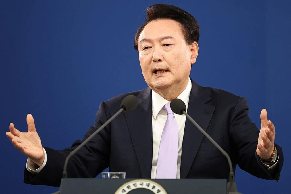 韓国でも“斎藤知事現象” 尹大統領の支持率が爆上がり40％超の怪 一部支持派は“白骨隊”結成し武力衝突の危機