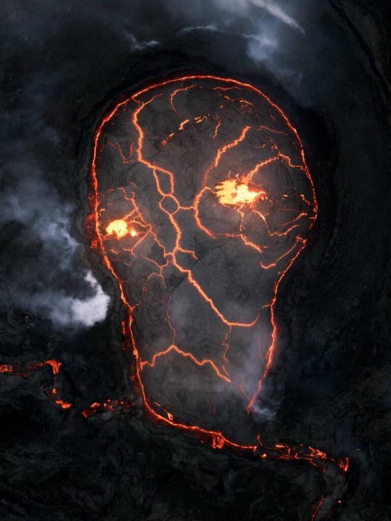 アイスランドのファグラダルスフィヤル火山の鳥瞰図