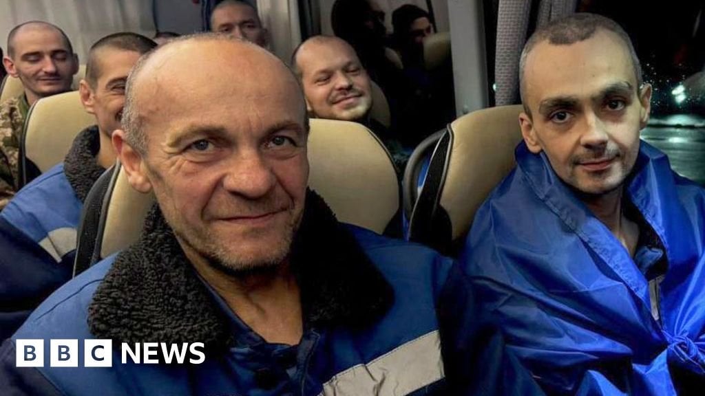 ロシアとウクライナはアラブ首長国連邦が仲介した協定で数百人の捕虜を交換した。