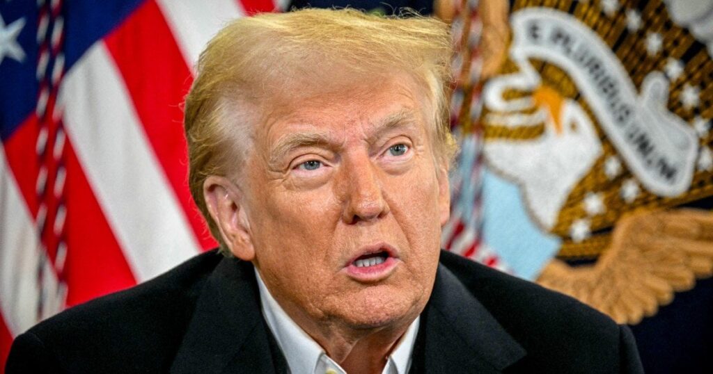 ホワイトハウス、トランプ大統領の候補者全員を支持しない共和党への「結果」を警告