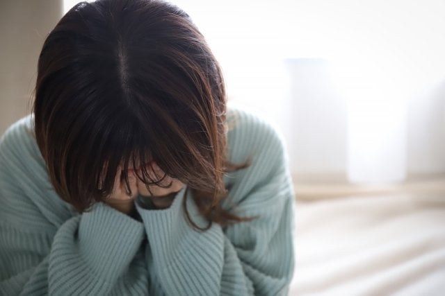 女性がアダルト動画を見るのはいかがなものでしょうか？軽く悩んでいます。たまに見たくなり、見た後で罪悪感があります