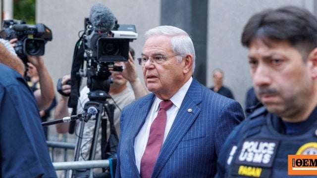 ボブ・メネンデス：贈収賄のための11年の刑務所で裁判所で叫び声で勃発した