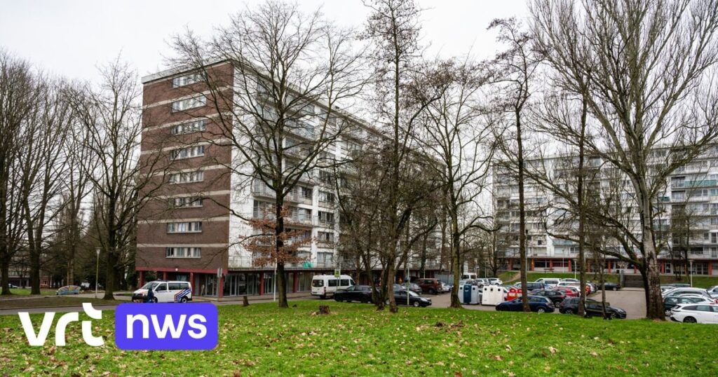 AnderlechtのPeterboswijkについてのコミュニティワーカーM'Hamed El Ouali：「職場からの収入を得ている住民の13％だけ」